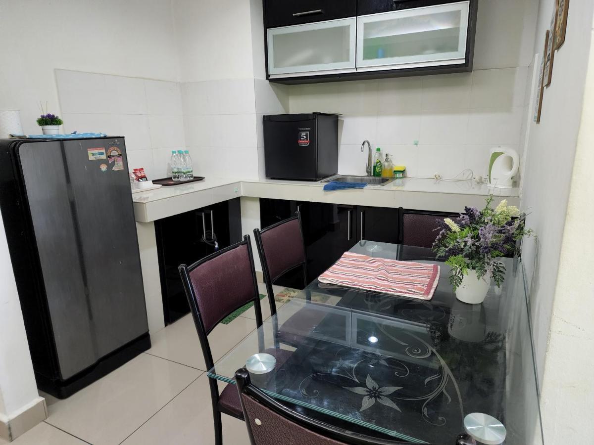 The Viana Apartment IV Кота Бару Екстериор снимка